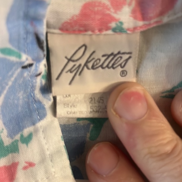 Pykettes 1980’s button down - Picture 2 of 2